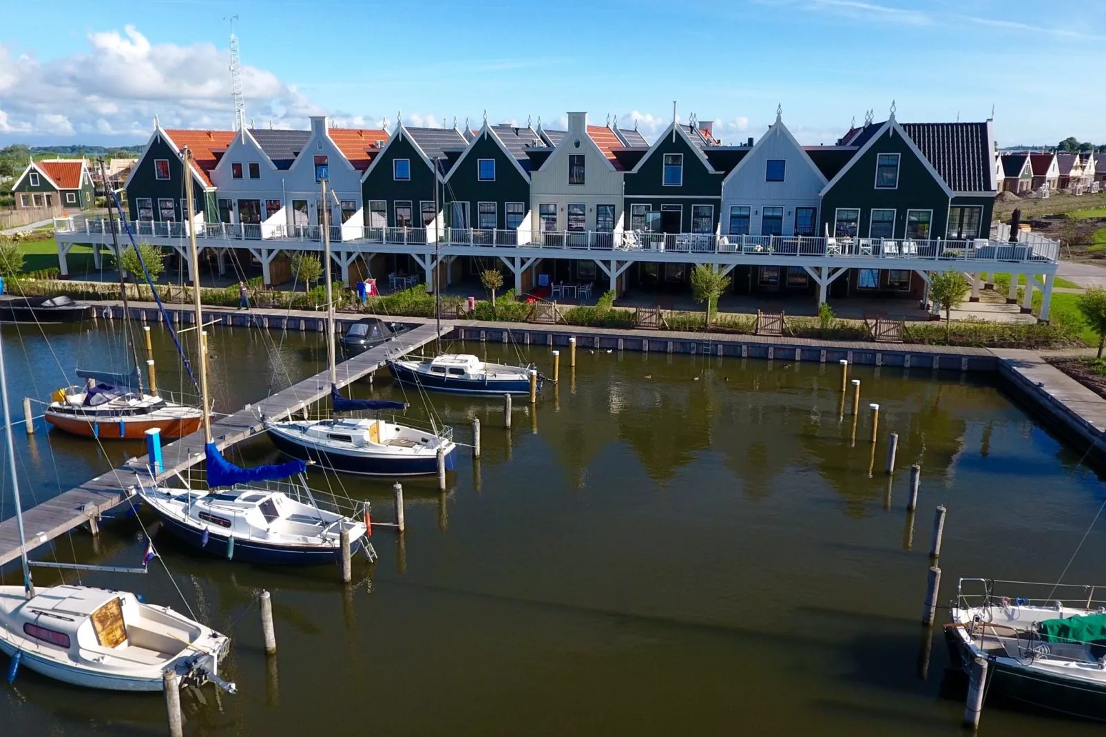 Resort Poort van Amsterdam 3-Buitenkant zomer