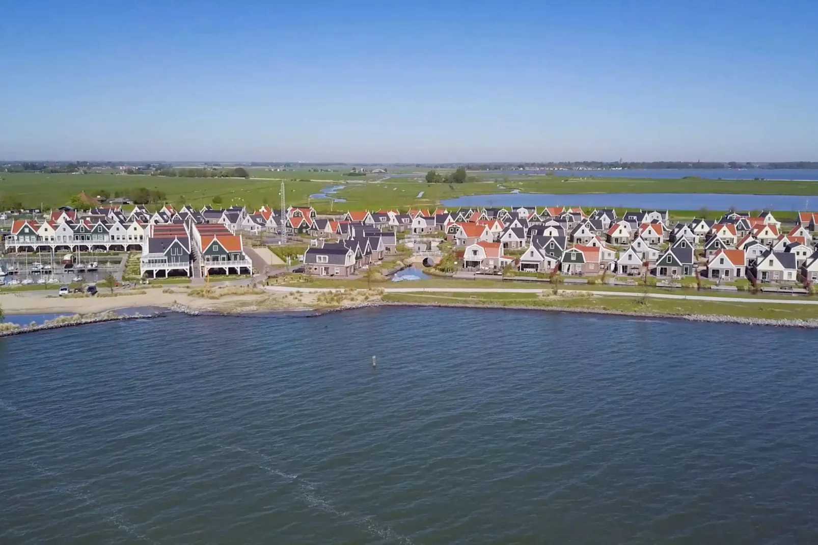 Resort Poort van Amsterdam 3-Buitenkant zomer