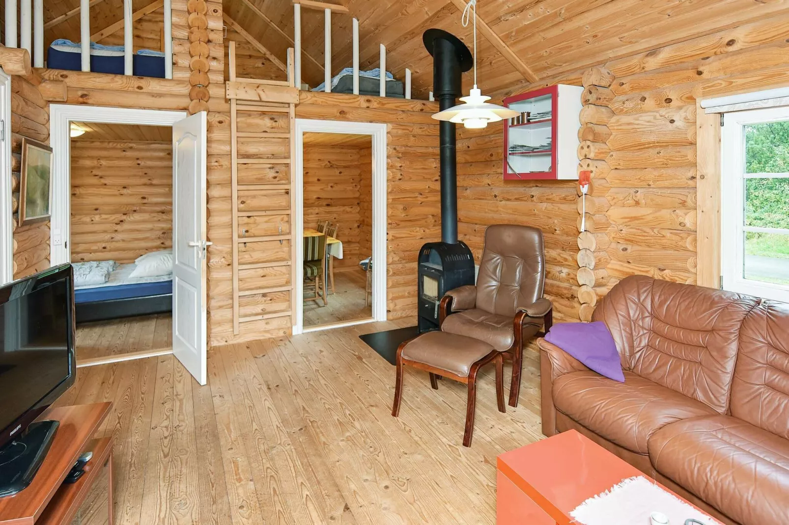 Comfortabel vakantiehuis in Hovborg met houtkachel