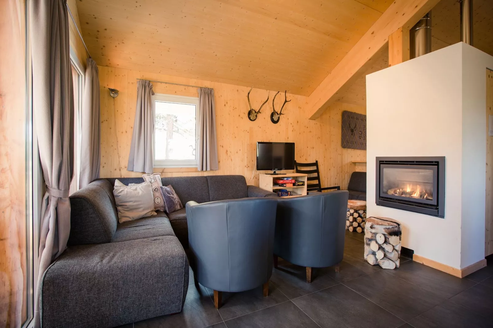 Alpenpark Turrach 14-Woonkamer