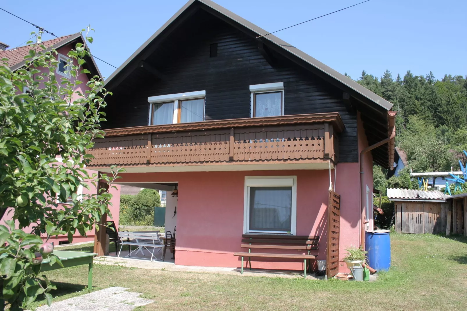 Ferienhaus Bernadette 3-Buitenkant zomer