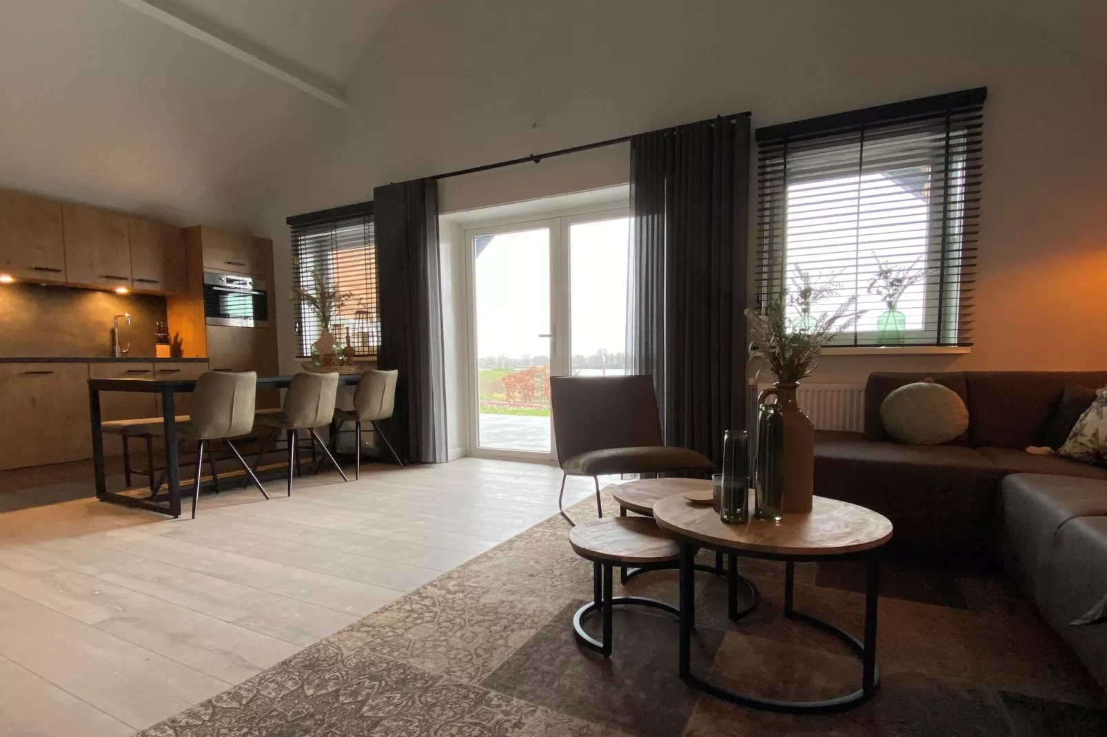 Rossum 8H-Woonkamer