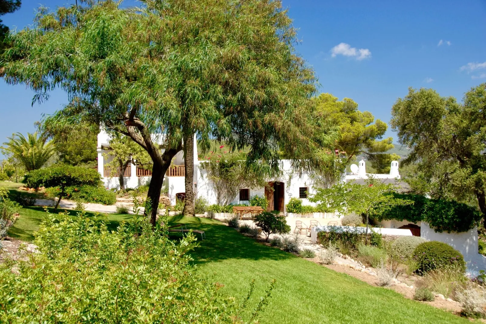 Finca Planetas-Buitenkant zomer