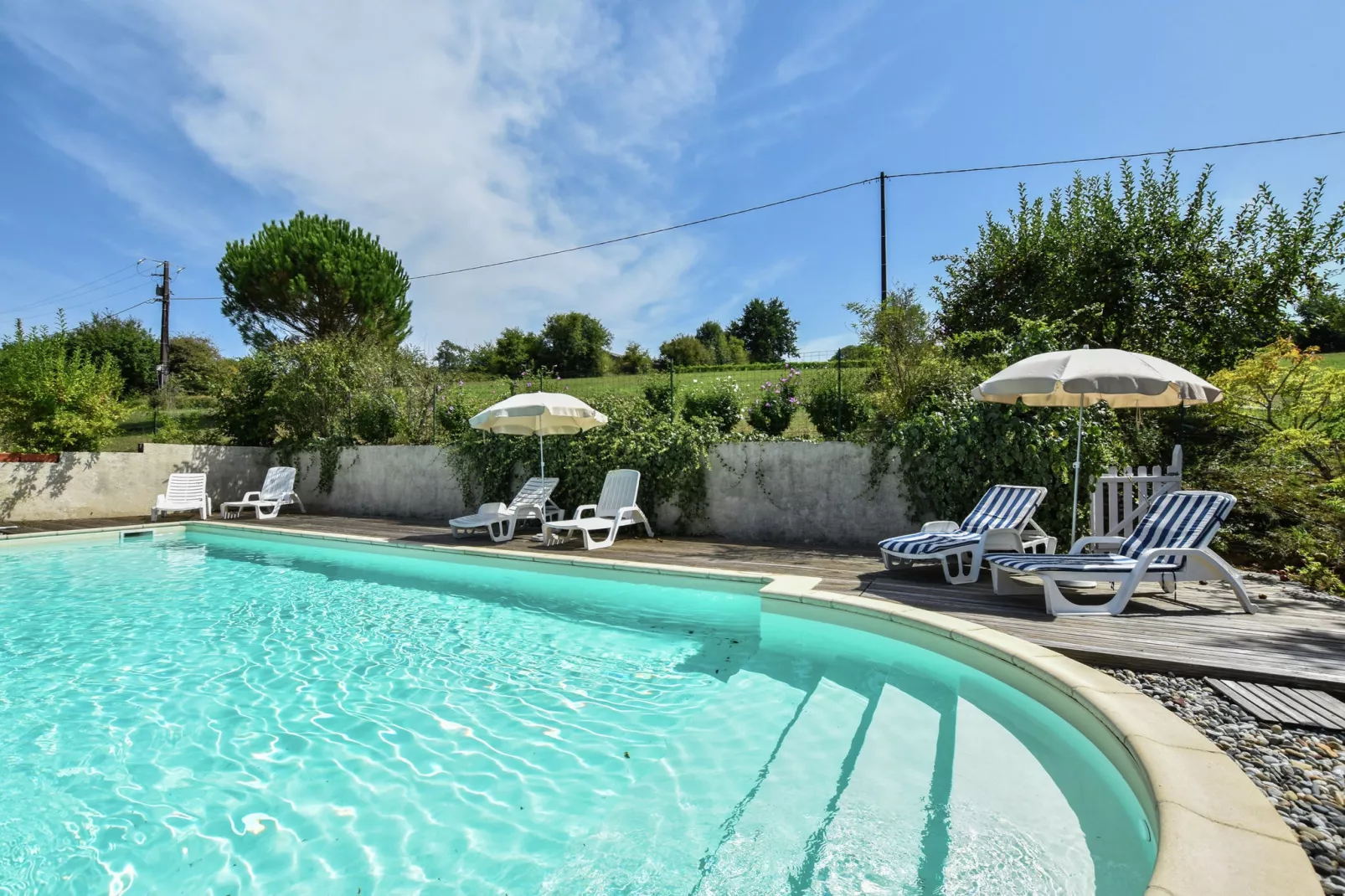 Maison au calme avec piscine