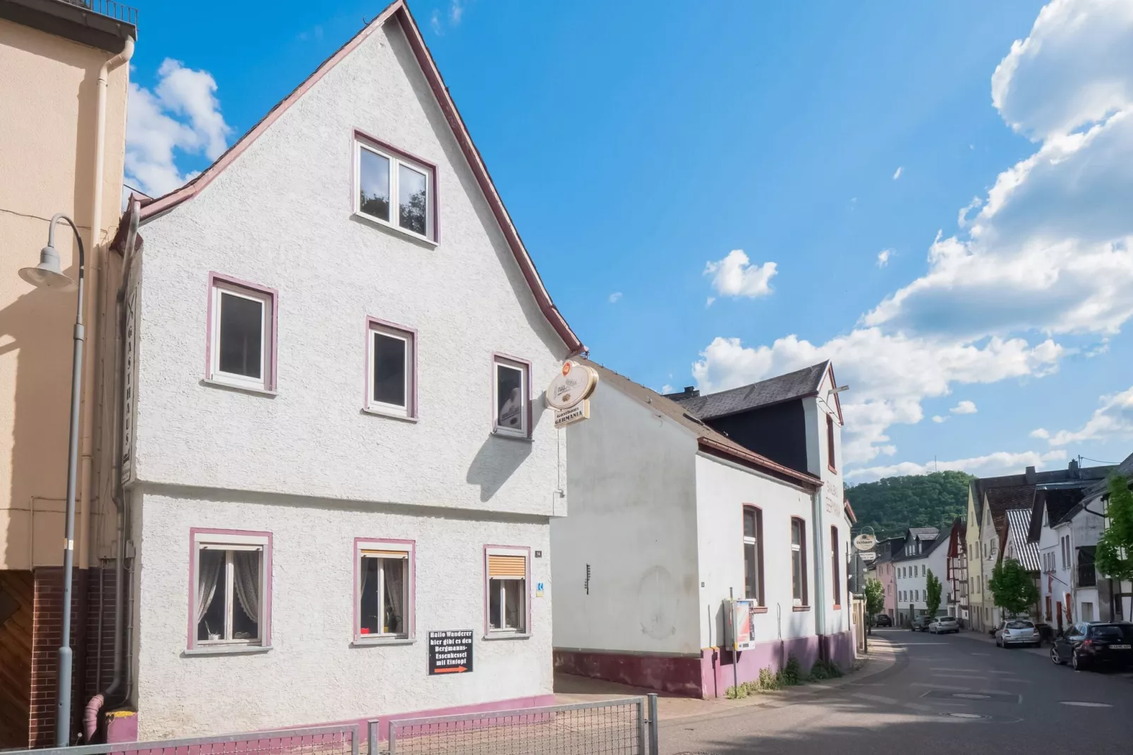 Ferienhaus und Bar St Goarshausen in der Loreley