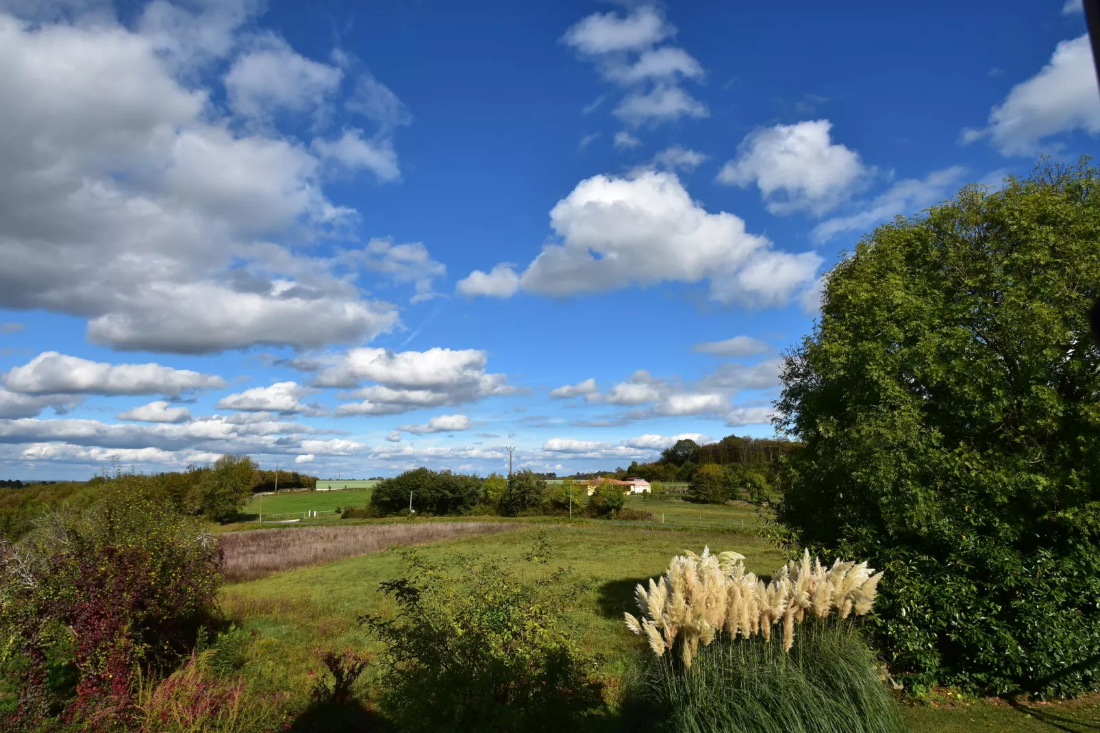 Maison de vacances Besse les Vitarelles 6 p-Gebieden zomer 1km