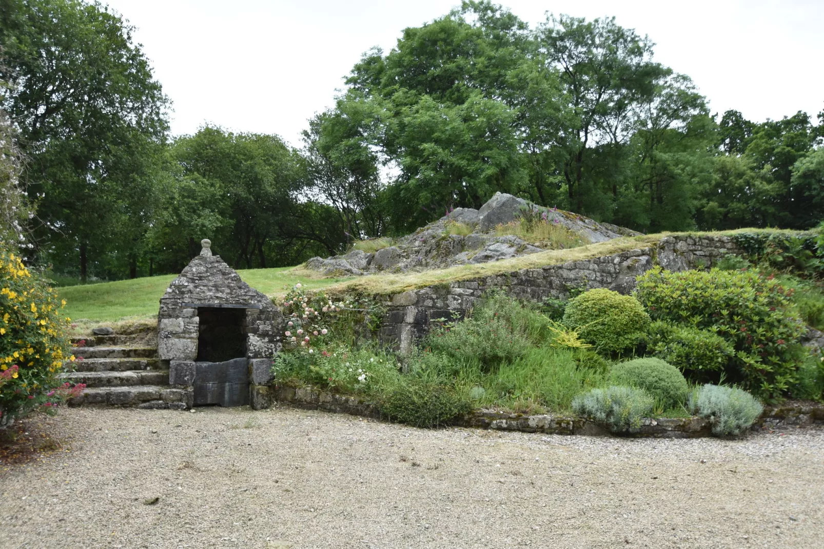 Le Manoir de Coatanscour-Tuinen zomer