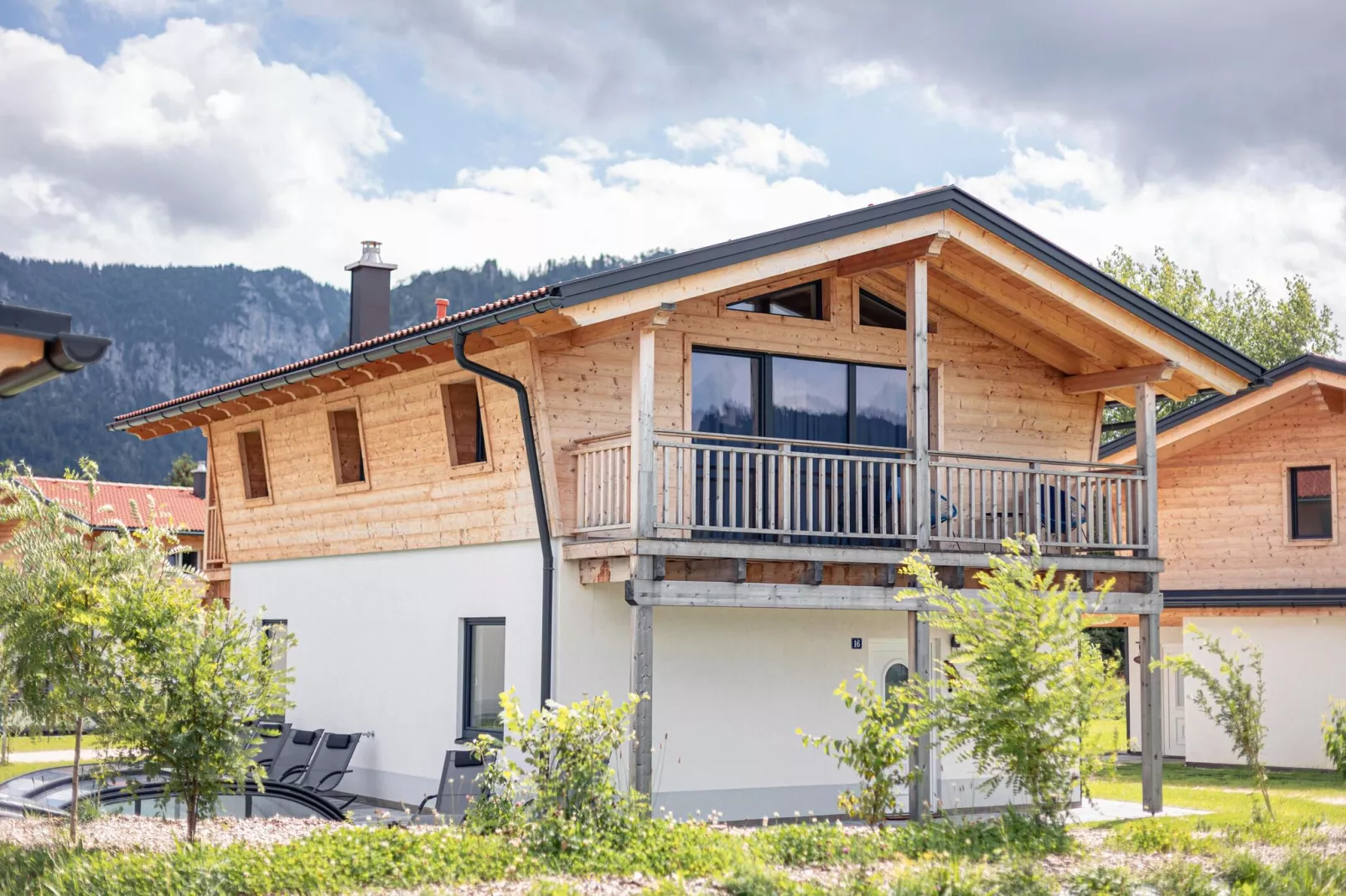 Inzell Chalets - 8 Pax-Buitenkant zomer