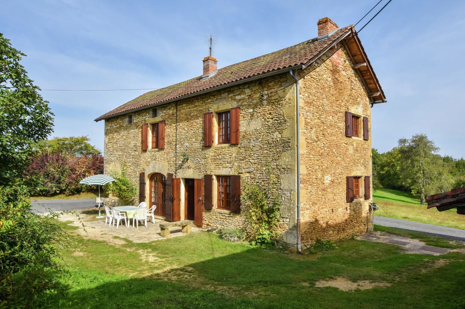 Maison de vacances-Buitenkant zomer