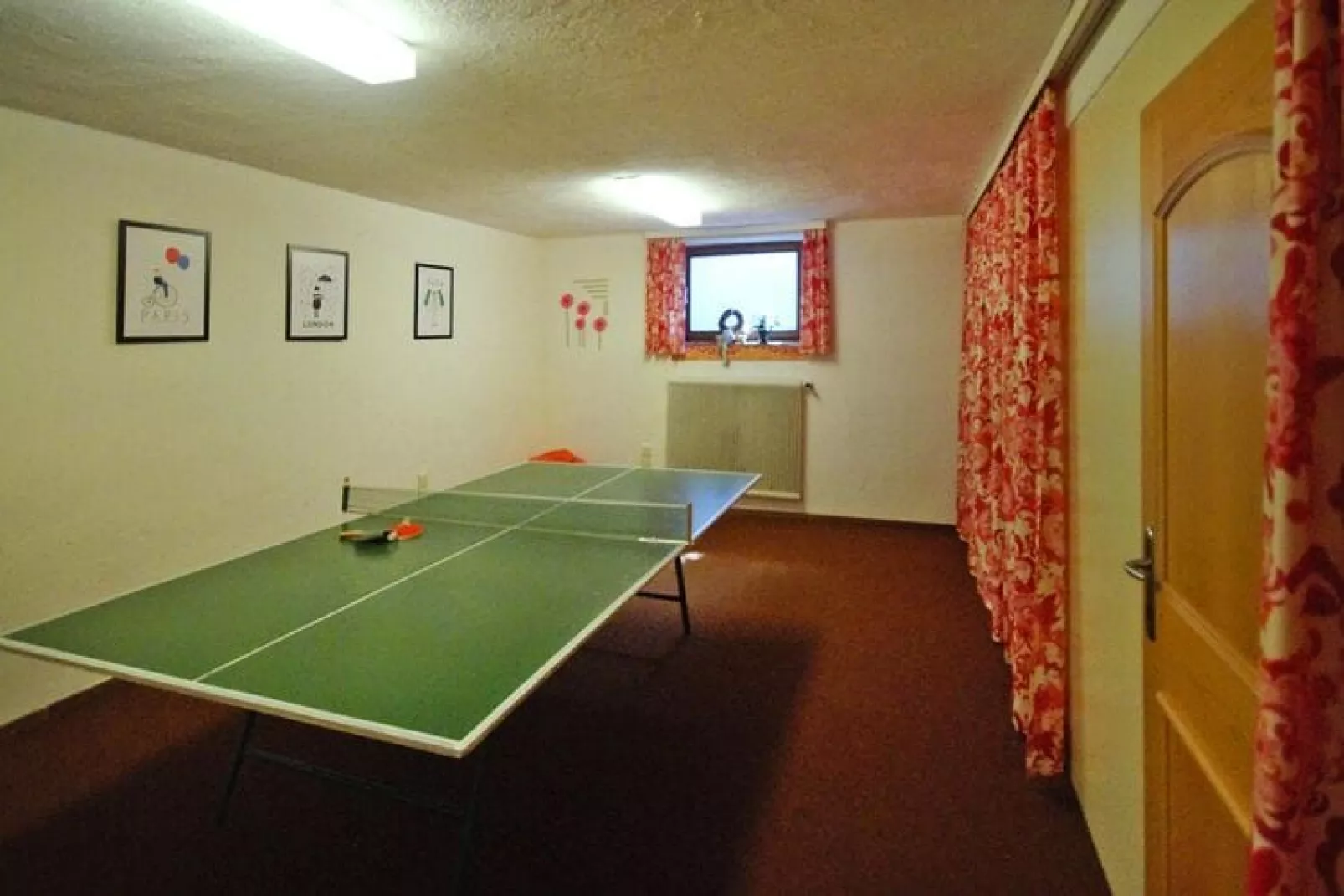 Holiday home, Dienten-Schnee-Eck 8 Pers.-Binnen