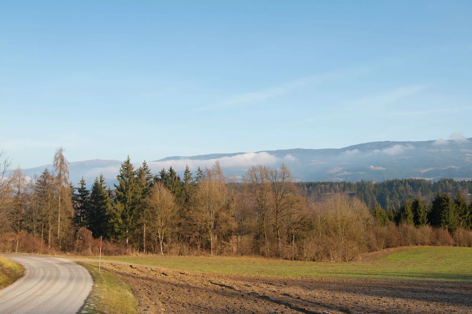 Ferienwohnung Neuhaus-Gebieden zomer 1km