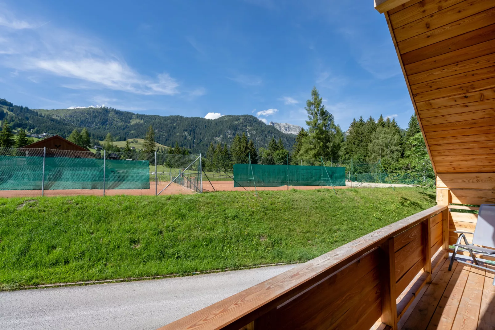 Holzchalet Tauplitz - Uitzicht zomer