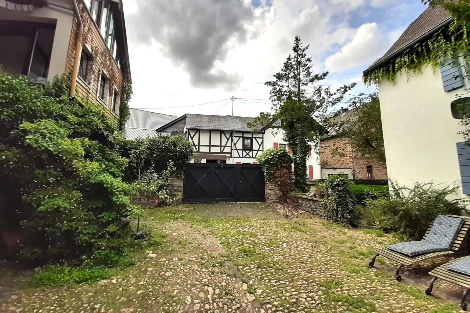 Ferienwohnung Blaue Stunde im Pyrmonter Zehnthof-Terrasbalkon