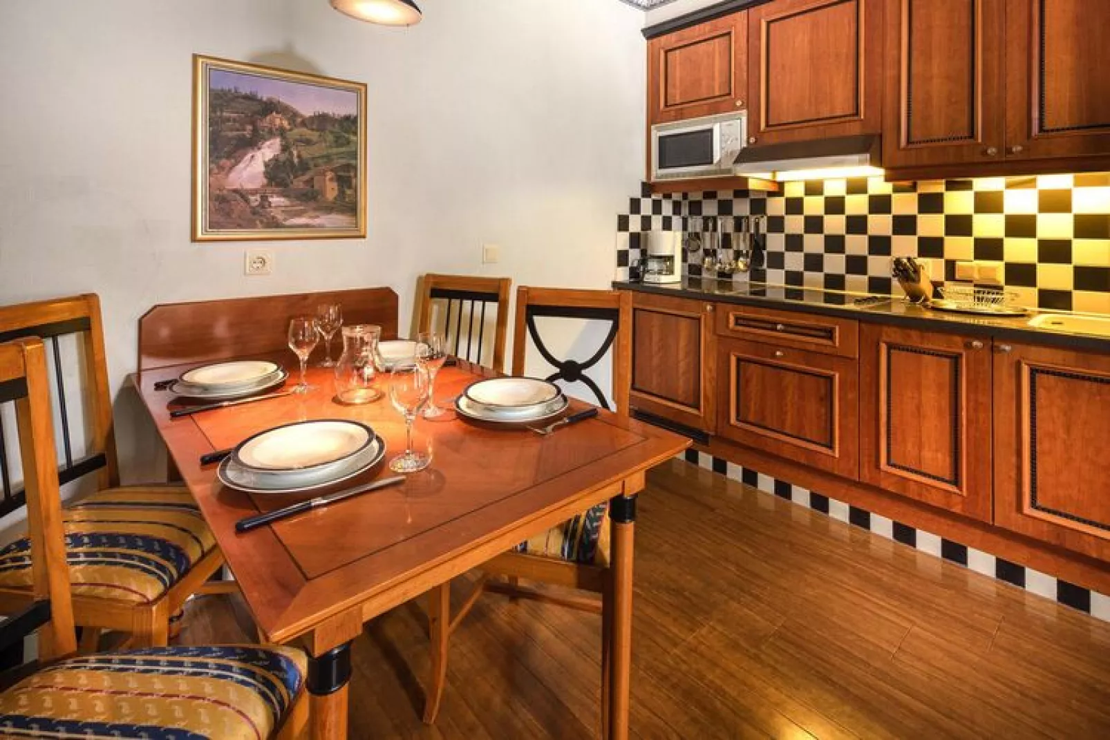 Hotel MONDI Bellevue, Bad Gastein-Appartement Standard-Eetkamer
