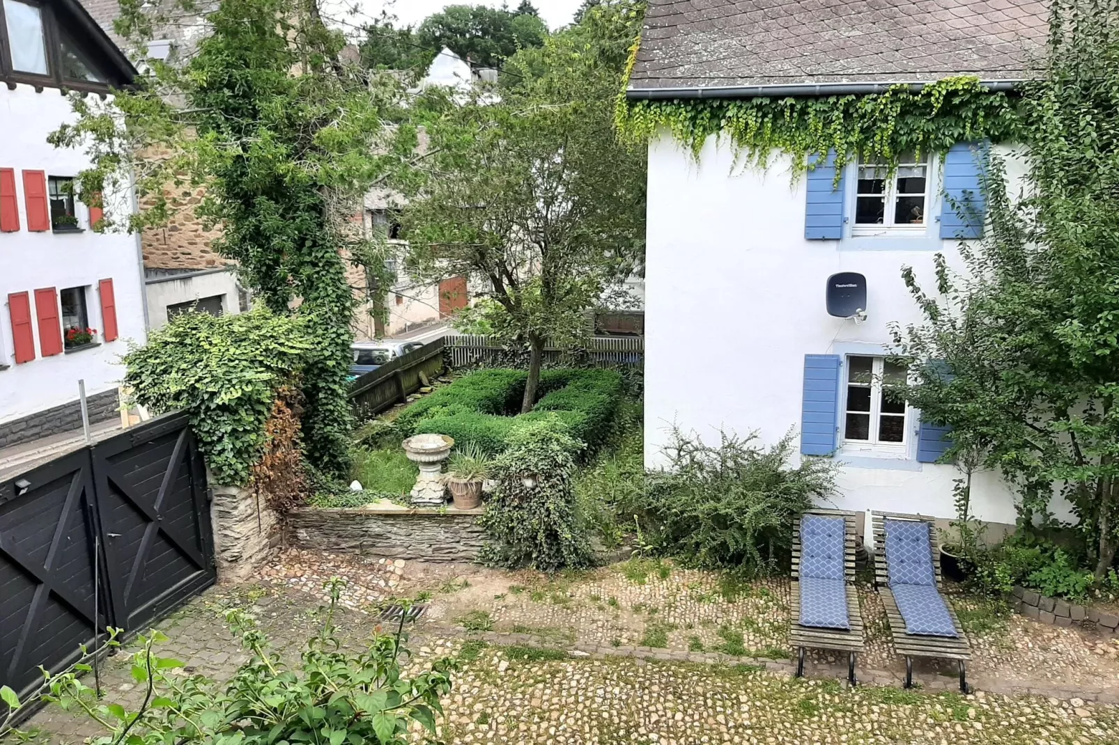 Ferienwohnung Himmelshöh im Hof der Möglichkeiten-Buitenkant zomer