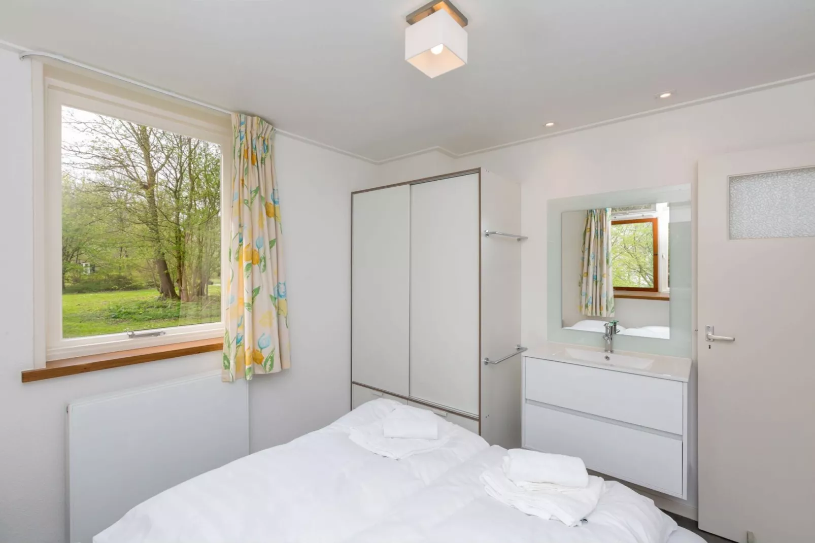 Vakantiehuis - Breezand 6  Vrouwenpolder "De Alk"-Slaapkamer