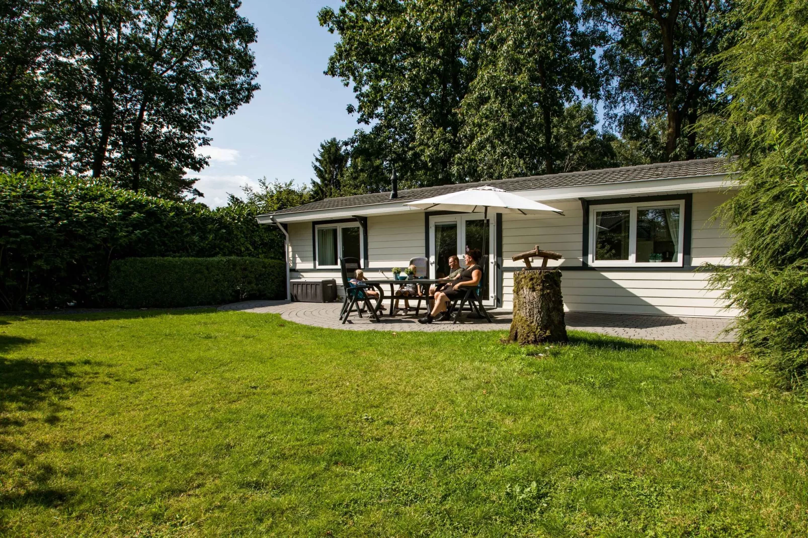 Landgoed De Scheleberg 3-Buitenkant zomer