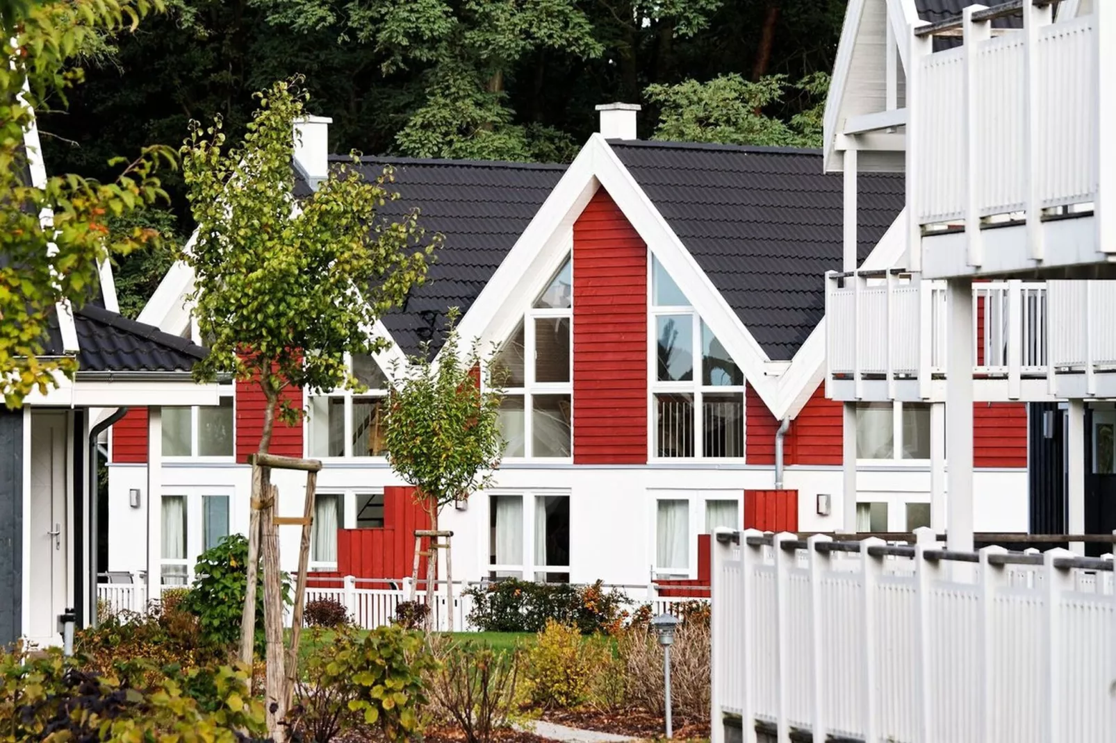Ferienhaus Falster im Schlosspark-Buitenkant zomer