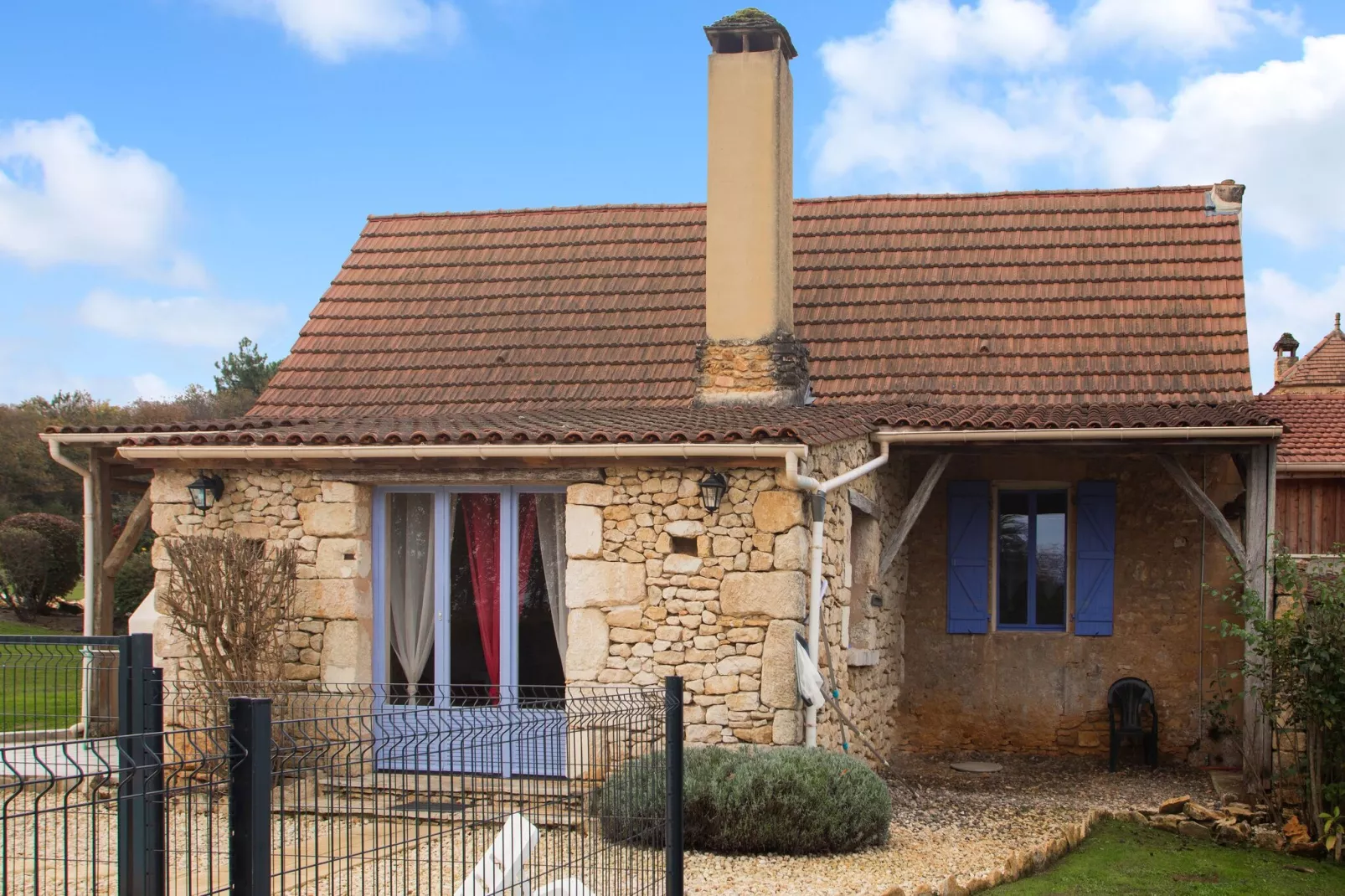 Maison de vacances Les Eyzies de Tayac-Buitenkant zomer