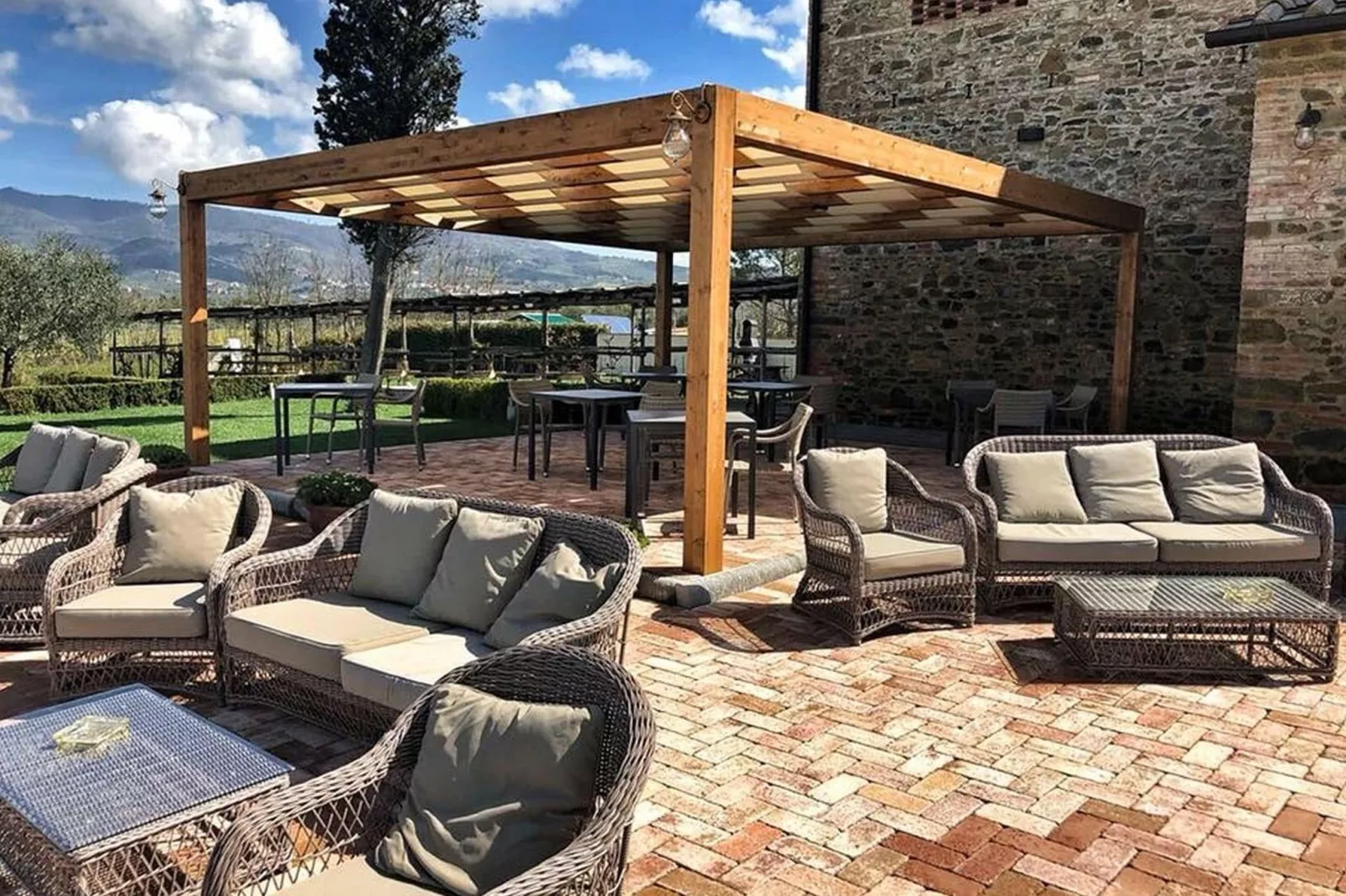 Schilderachtig vakantiehuis in Florence met zwembad-Terrasbalkon
