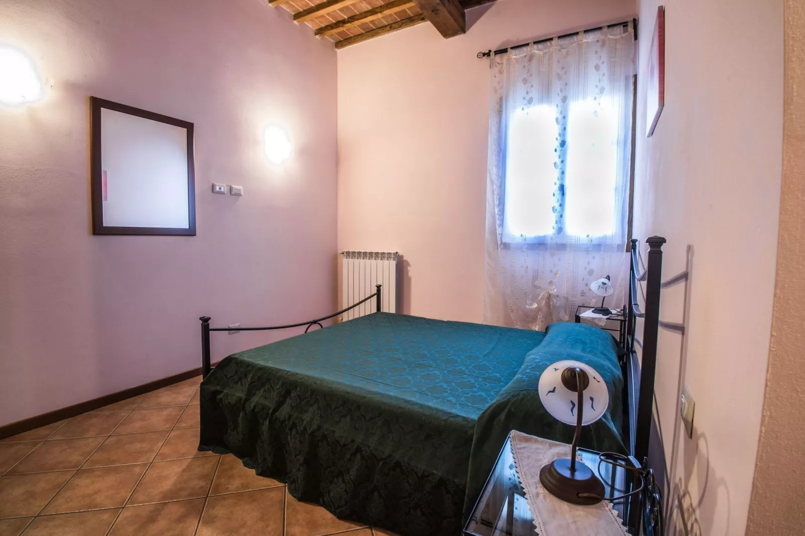 Schilderachtig vakantiehuis in Florence met zwembad-Slaapkamer