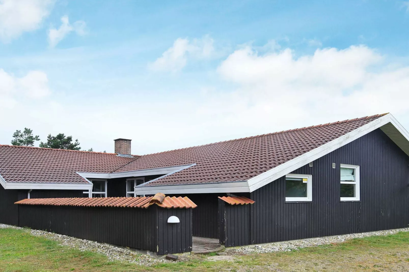 Prachtig kindvriendelijk huis in Blåvand met zwembad-Buitenlucht
