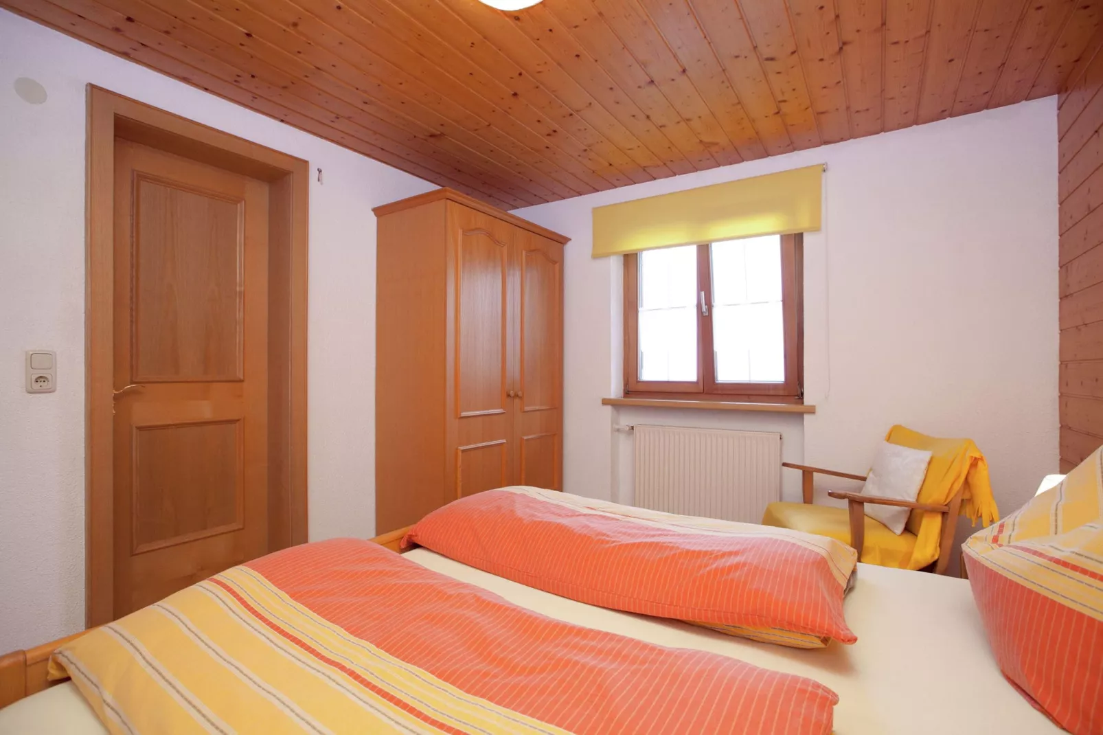 Karakeristiek appartement in Montafon met privétuin-Slaapkamer