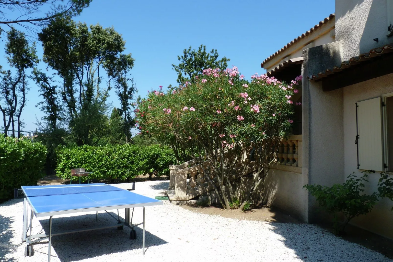 Villa des Lavandes-Tuinen zomer