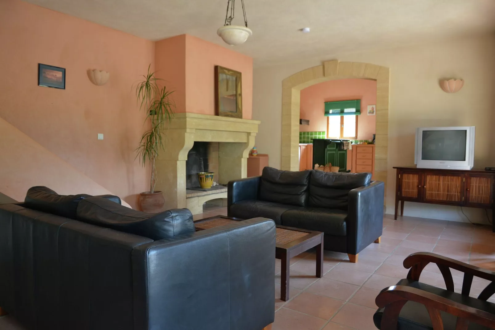 Prachtige villa in Flaux met privézwembad-Woonkamer