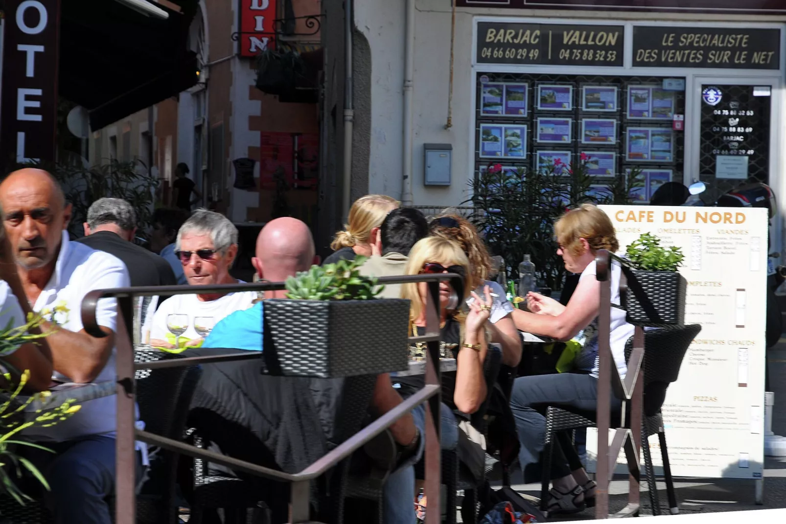 Prachtige villa in Flaux met privézwembad-Gebieden zomer 20km