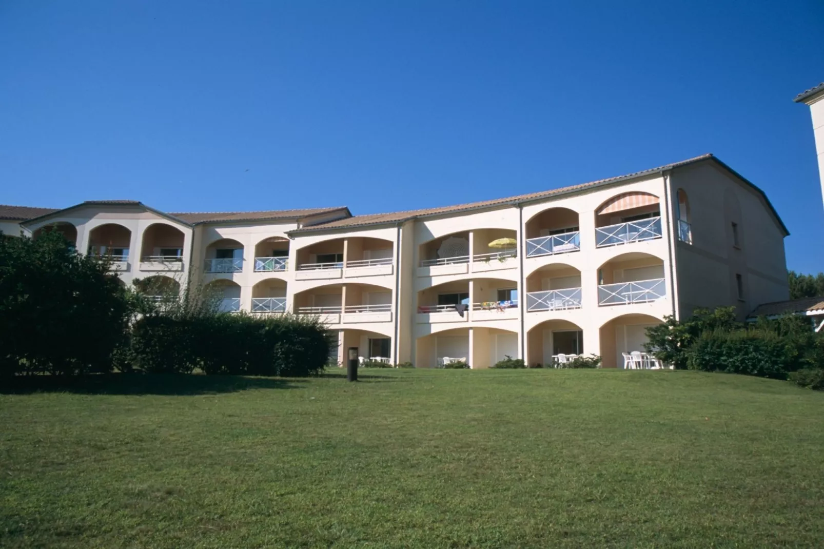 Les Appartements de Moliets 2-Buitenkant zomer