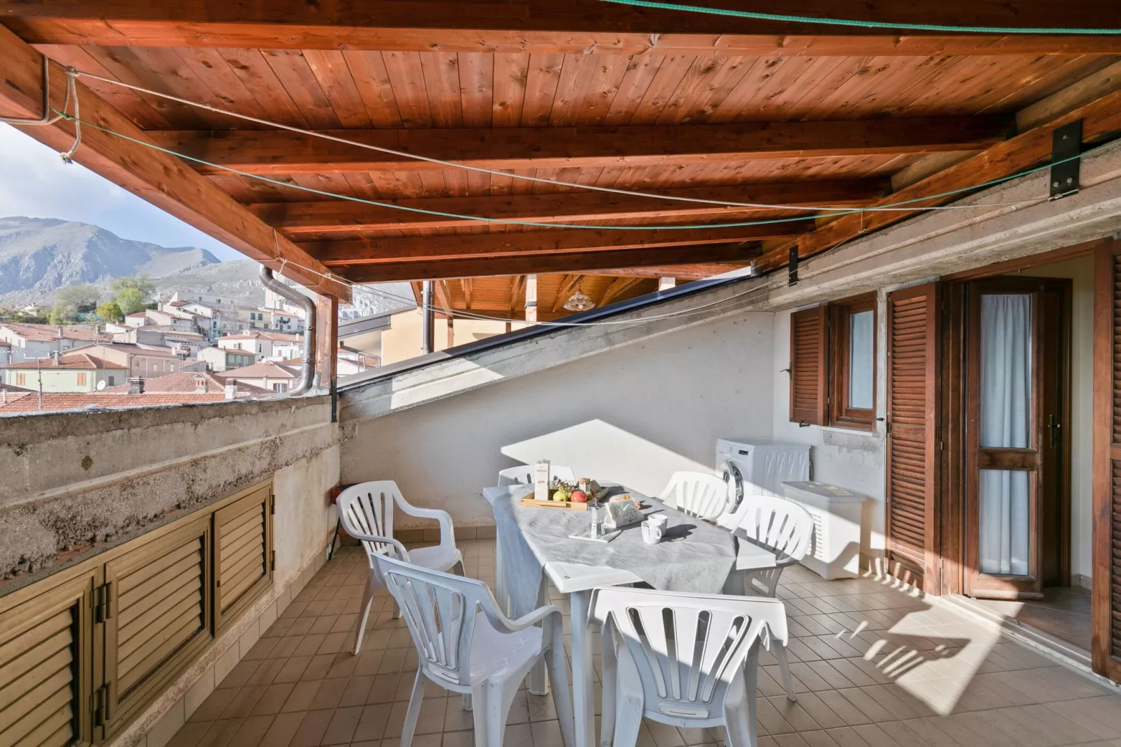 Sirente House-Terrasbalkon