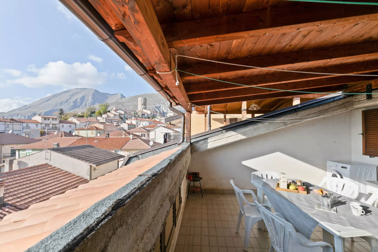 Sirente House-Terrasbalkon