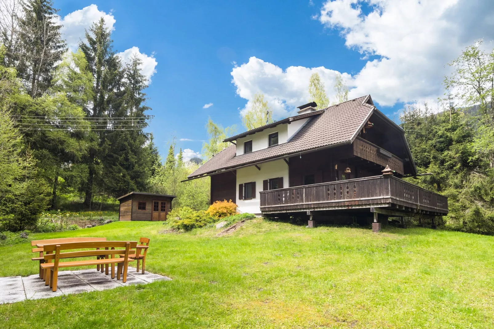 Chalet Gnesau-Buitenkant zomer