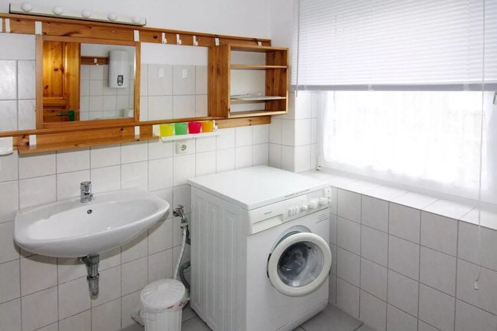 W 53a EG-3-Raum-App 78 qm-Badkamer