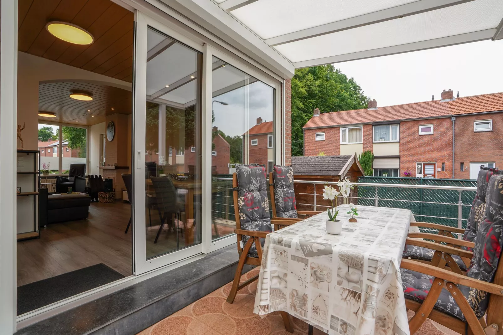 Vakantiewoning De Linge-Terrasbalkon