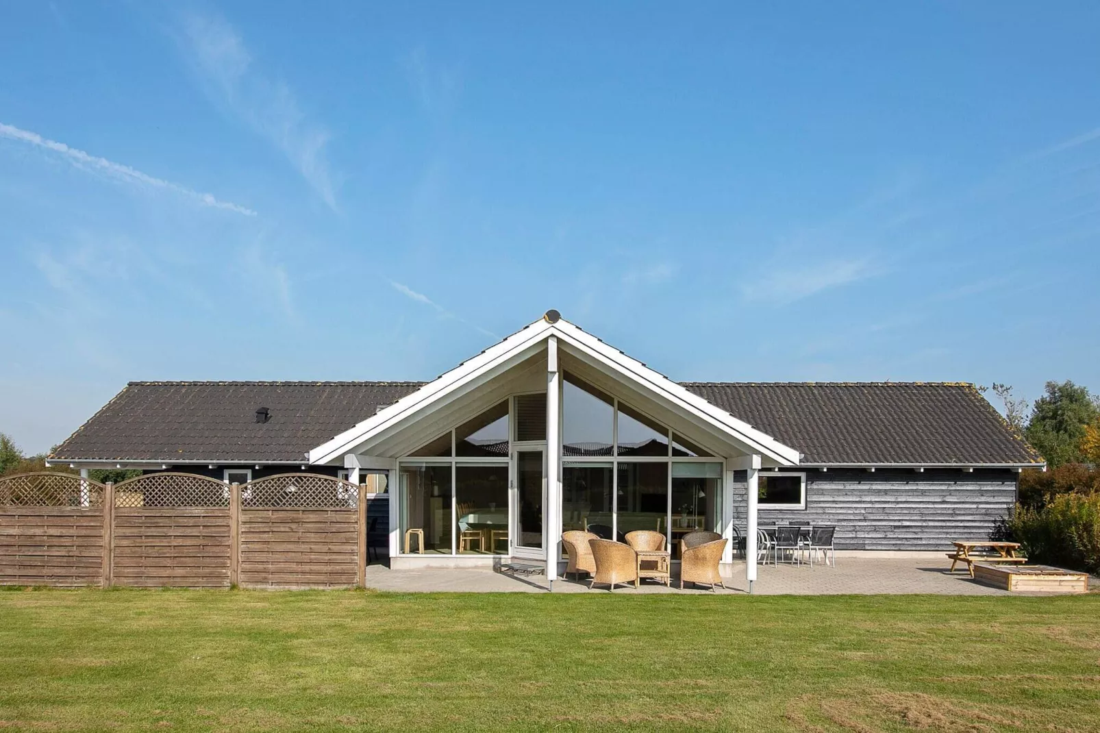 12 persoons vakantie huis in Idestrup-By Traum-Uitzicht