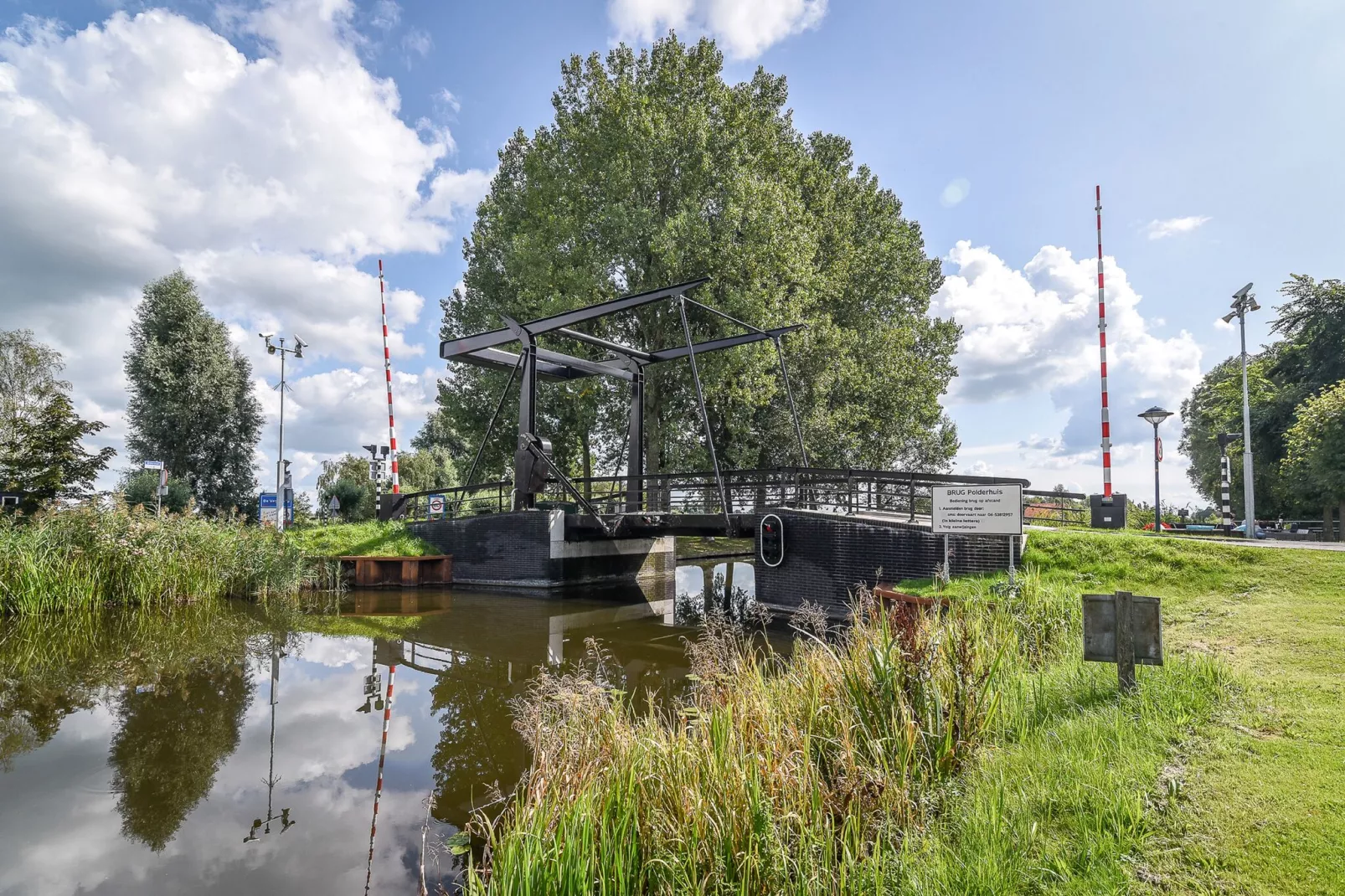 Chalet Doutzen-Gebieden zomer 1km