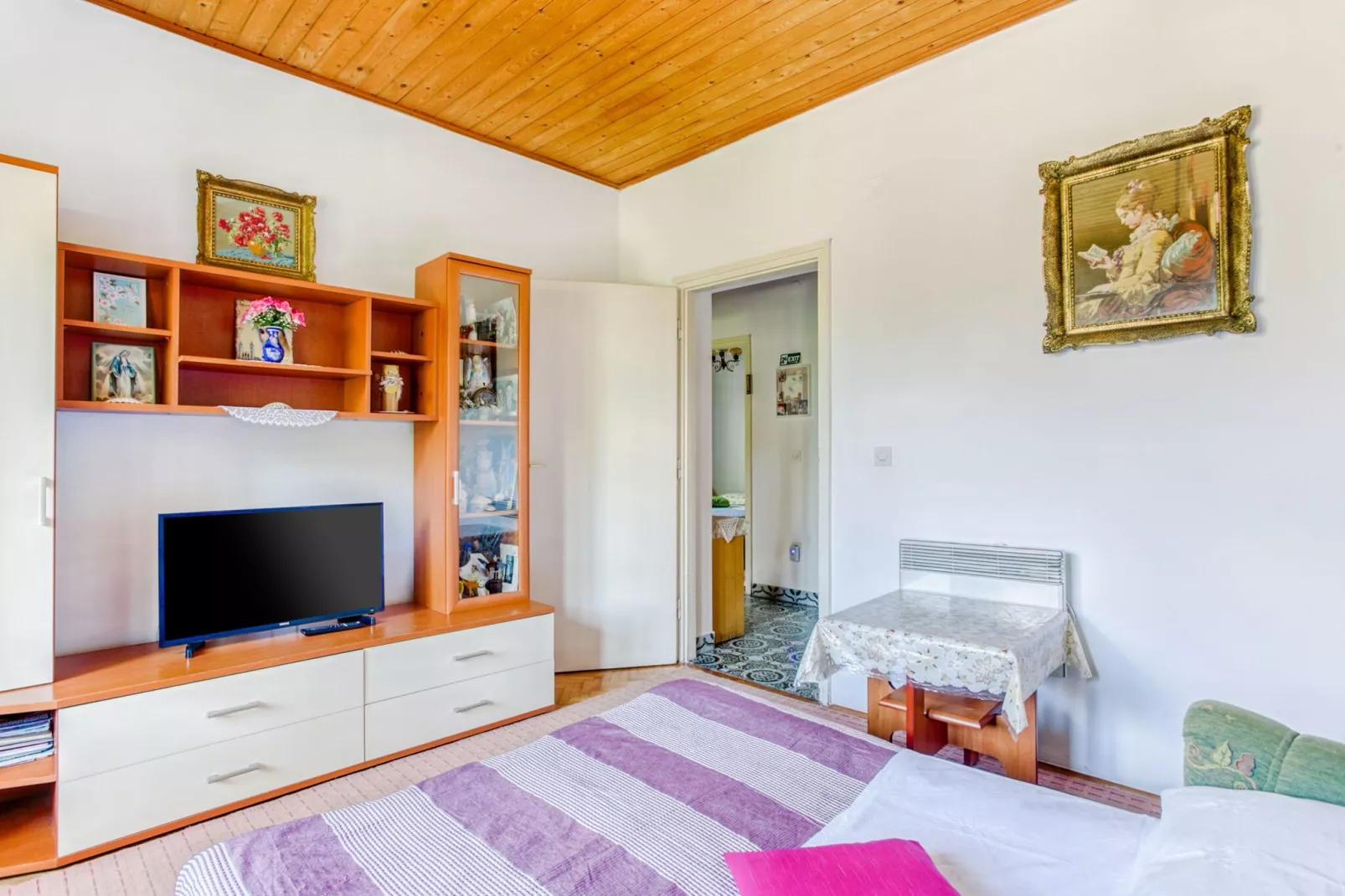 Apartman Kata Brodarica-Woonkamer