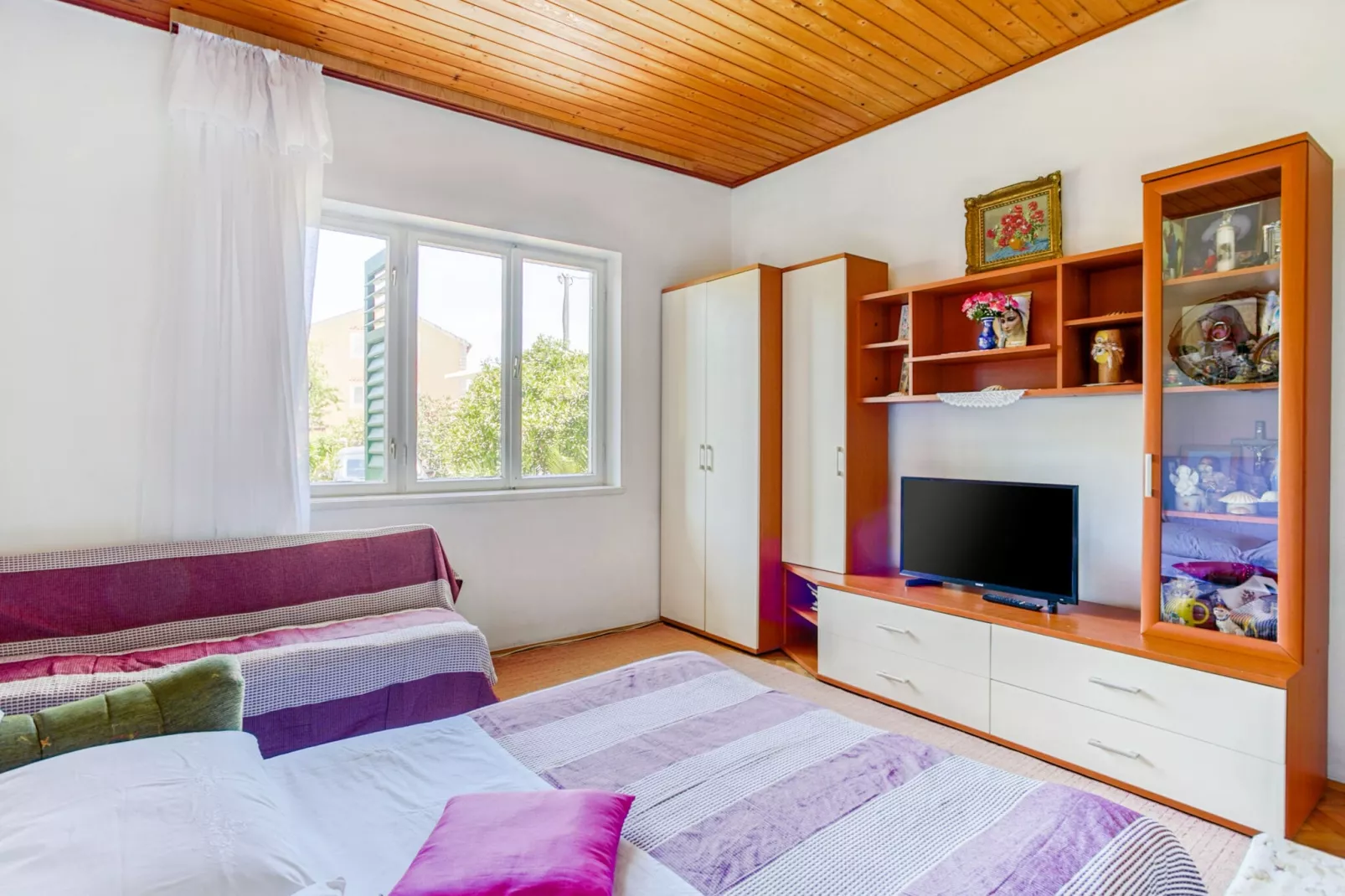 Apartman Kata Brodarica-Woonkamer