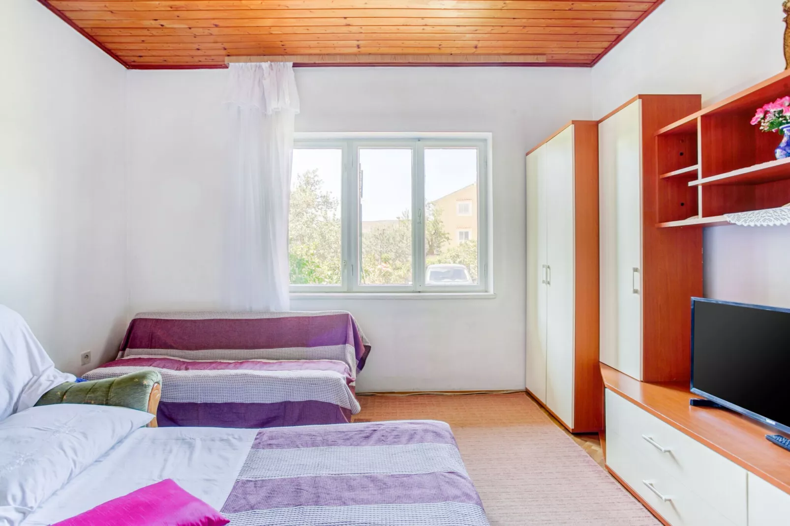 Apartman Kata Brodarica-Woonkamer