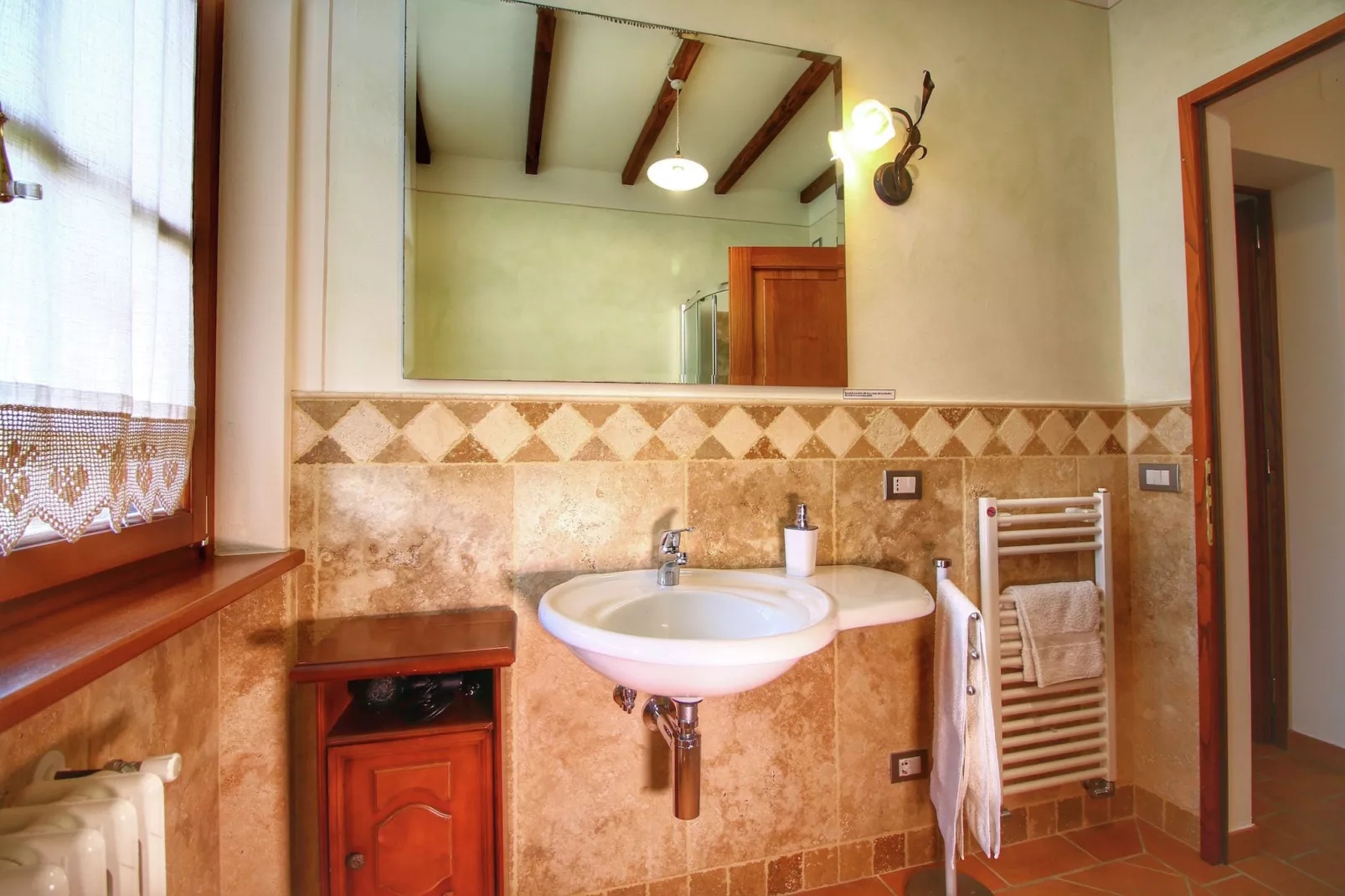 Casal Gheriglio Noceto-Badkamer