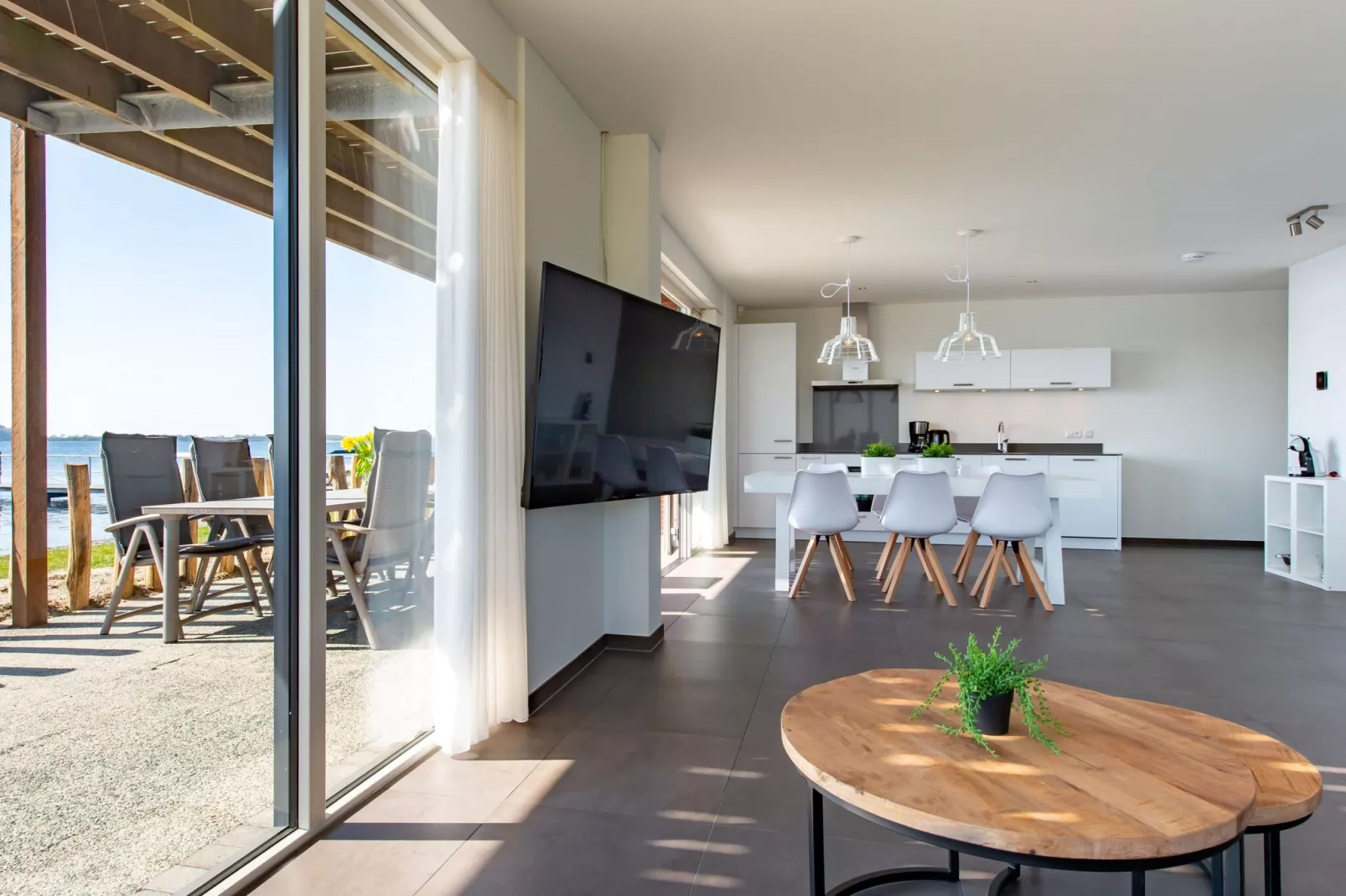 Appartement 4c  Schotsman Watersport-Woonkamer