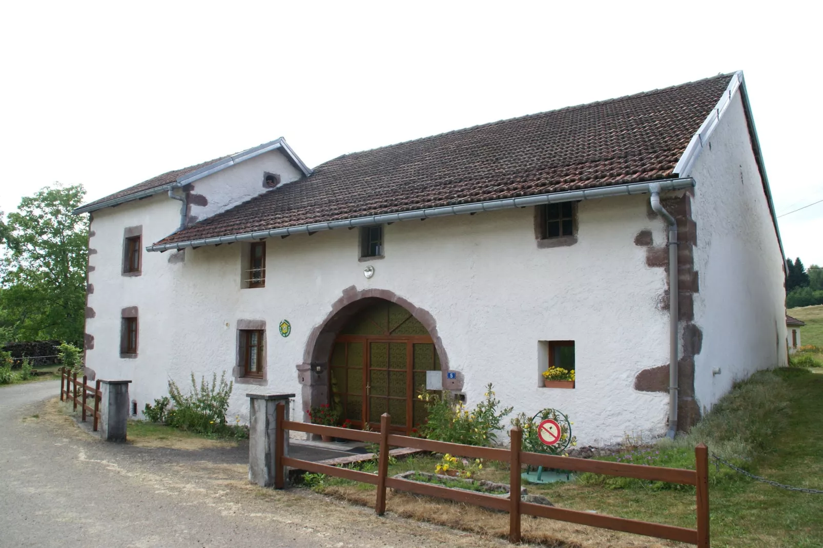 Maison de vacances - ESMOULIÈRES-Buitenkant zomer