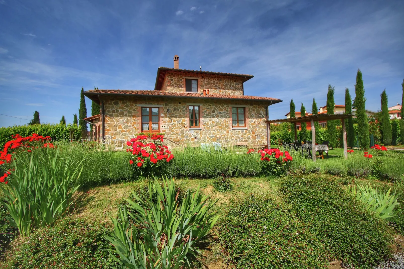 Casal Gheriglio Pergola-Buitenkant zomer