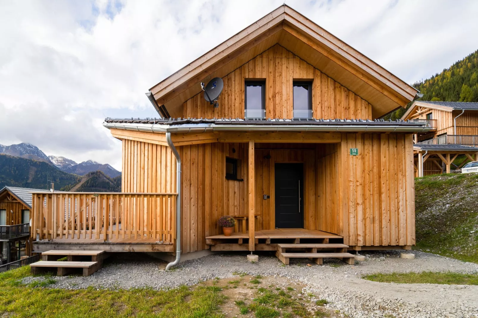 Chalet Freudensprung-Buitenkant zomer