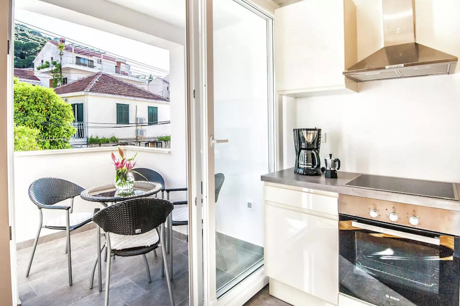 Luxury apartment Silente-Terrasbalkon