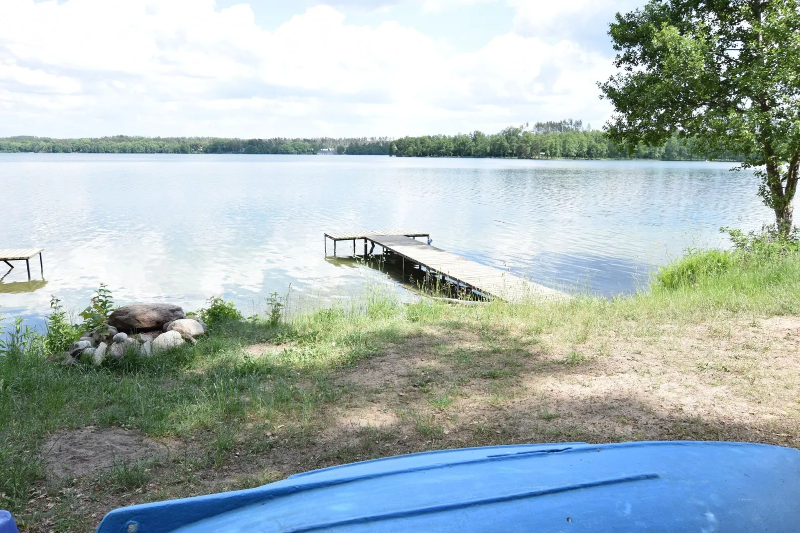 Dom nad jeziorem Mausz Parchowo-Gebieden zomer 1km