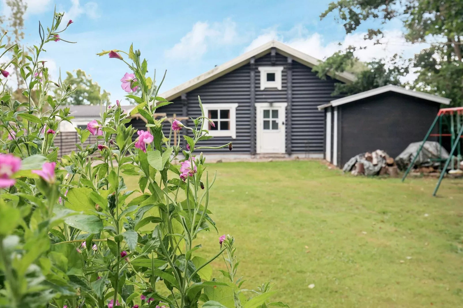 Modern vakantiehuis in Frørup met bubbelbad-Uitzicht