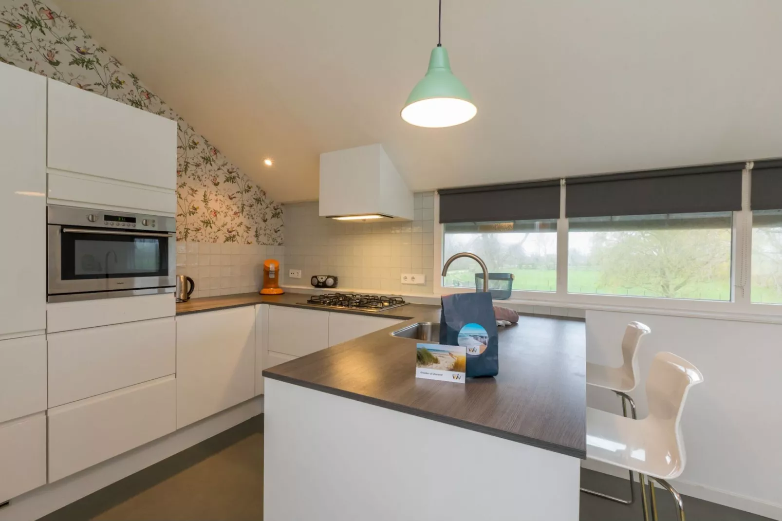 Appartement - Kon Emmaweg 6  Vrouwenpolder bovenapp-Keuken